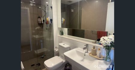 Apartment Living in the heart of Camberwell - Photo 3