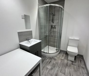 Cleveland Street - Photo 5