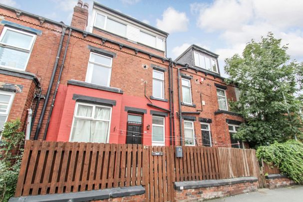 3 bedroom terraced house to rent - Photo 1