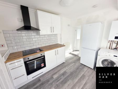 3 bedroom terraced house to rent - Photo 4