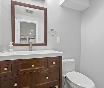 For Lease - 4 Glouster Court, Richmond Hill, Ontario - Photo 6