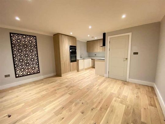 Castlebar Road, Ealing, W5 - Photo 1