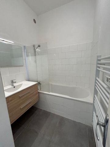 Location Appartement 2 pièces 65m² ST AMBROIX 30500 - Photo 4