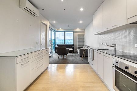 Luxury Living in the Heart of Auckland CBD! - Photo 2