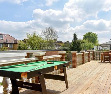 6 bedroom detached house to rent - Photo 2