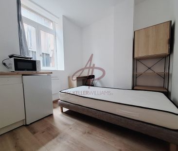 Location Appartement 1 pièce 14m² ROUBAIX 59100 - Photo 1