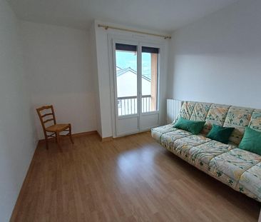 Location Appartement 3 pièces 65m² MILLAU 12100 - Photo 3