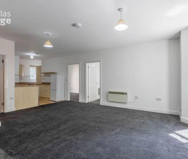 2 bedroom flat to rent - Photo 2