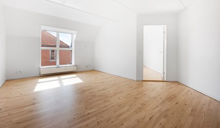 Renoveret med flot køkken - med stor altan - Photo 4