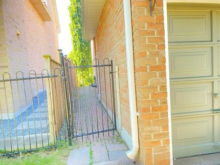 For Lease - 19 Redwood Lane Unit# Basement, Markham, Ontario - Photo 3