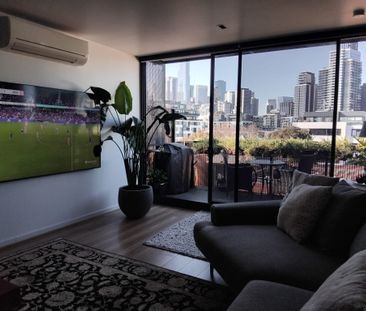 West Melbourne - Photo 2