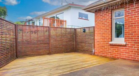 Family Home in Pine Hill - Photo 2