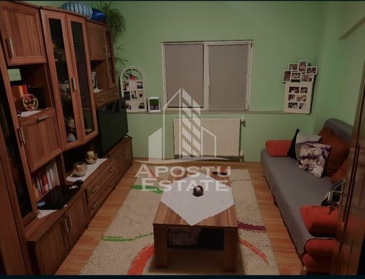 Apartament cu 2 camere,centrala proprie zona Dambovita - Fotografie 1