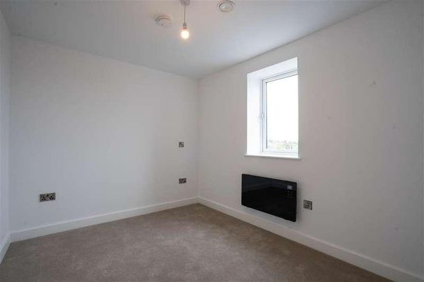 Ariel House, Birmingham, B26 - Photo 1