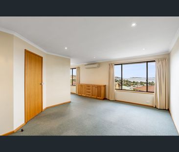 1/20 River Street, Bellerive, Tas 7018 - Photo 2