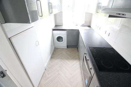 Westbury Road, Feltham - Photo 3