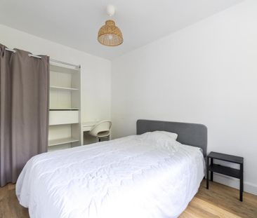 Location Appartement 4 pièces Meublé 63m² NANTES 44300 - Photo 2
