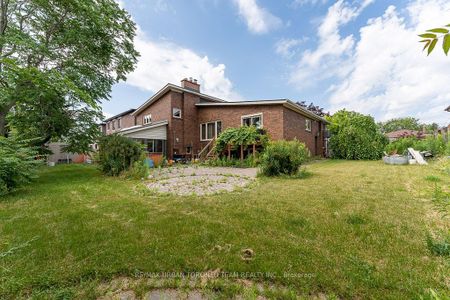 For Lease - 35 Brumwell Street, Toronto, Ontario - Photo 4