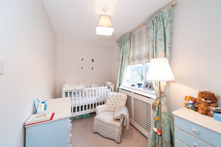 4 Bed Terraced House, Glentanner Way, SW17 - Photo 5