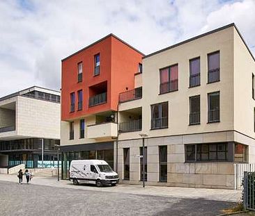 Quartier am Leinebogen: Moderne 4-Zimmer Wohnung mit Loggia - Photo 1