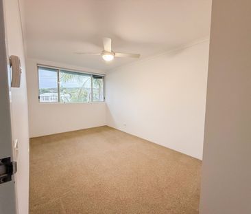 Large 4 Bedroom townhouse across the road from Fingal Bay Beach - Photo 6