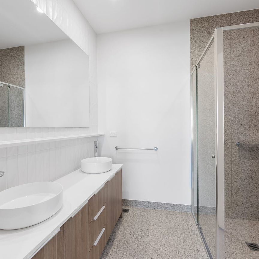 A Perfect Location..... - Photo 1