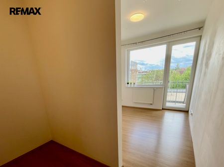 Pronájem bytu 2+kk 81 m², Tyršova 2072, Benešov - Fotografie 2