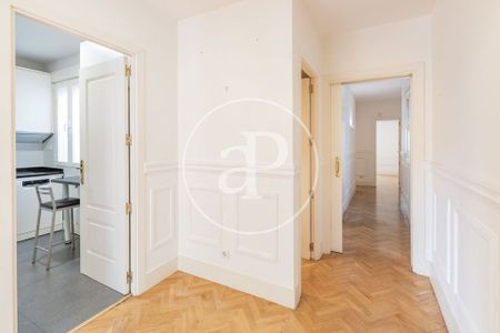 Luxury Apartment for rent in Madrid, Spain - Photo 3