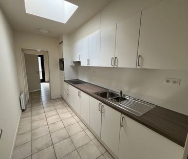 Appartement te huur in Oostende voor € 775 met 2 slaapkamers - Photo 2