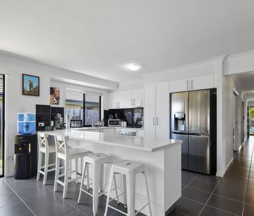 Modern Family Home in Prime Pimpama Location – Close to Schools, Sh... - Photo 1