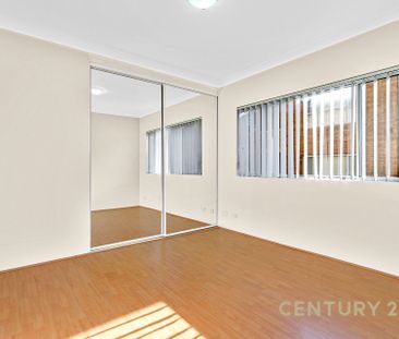 Modern Two Bedroom Apartment with Lock up Garage - Photo 1