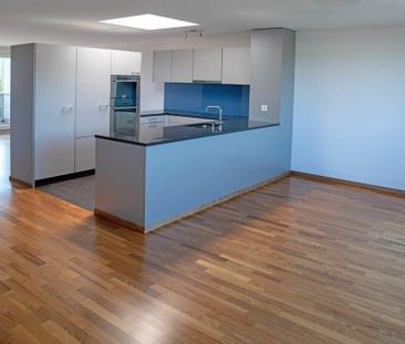 Attic apartment with terrace and view - Photo 4