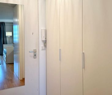 Erstbezug nach Renovierung! Vollmöbliertes Apartment mit Loggia in ... - Photo 2