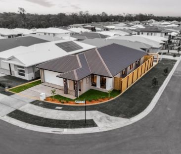 FOR LEASE –TILLERMAN ESTATE BRAND NEW CUSTOM-DESIGNED FAMILY HOME - Photo 4