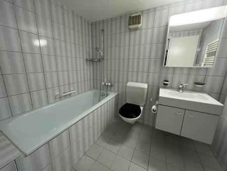 4.5 Zimmer, 107 m², 2. Stock - Photo 3