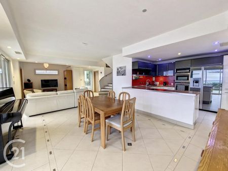 Tout savoir sur cette maison dans le quartier Vinaigrier, à Nice - Photo 4