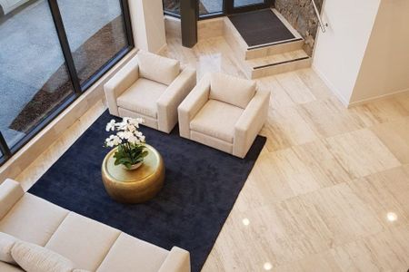 Furnished Luxury Grammar Apt – Bills Included - Photo 5