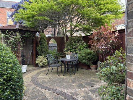 2 bedroom terraced house to rent - Photo 3