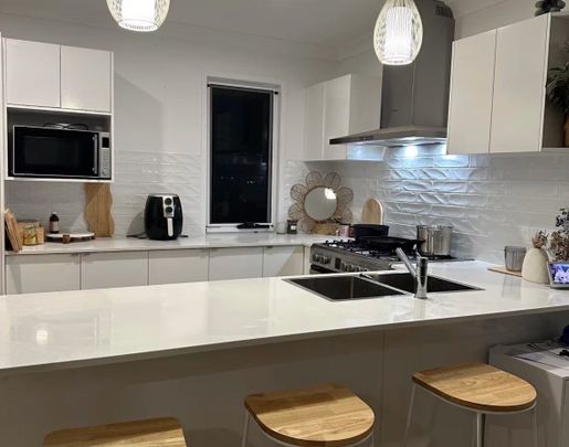 Springfield Central - Photo 1