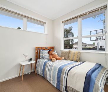 Warm Family Home in Forrest Hill Area - Photo 5