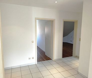 Weil‘s oben am schönsten ist: Dachgeschoss-WHG – Loggia – Balkon – Garage – „Herrnsheimer Höhe“! - Photo 5