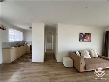 Fully Furnished 2 Bedroom Unit - Photo 3