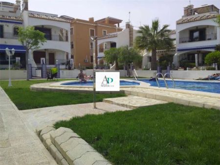 Alquiler de chalet adosado en Villamartín - Photo 3
