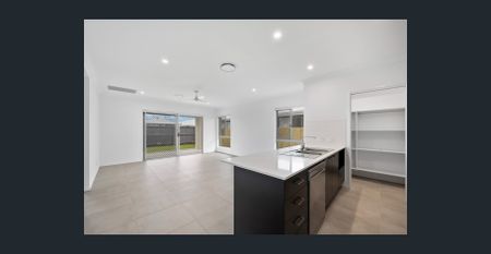 DUCTED HOME FOR RENT - Photo 4