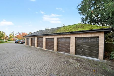 3 bed flat to rent in Briar Grove, Glasgow, G43 - Photo 2