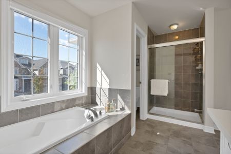 For Lease - 62 McCourt Drive, Ajax, Ontario - Photo 2