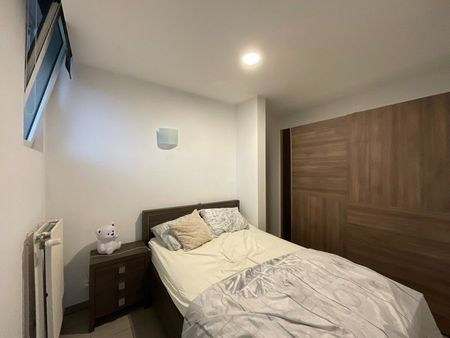 Gelijkvloers appartement gelegen in centrum van Verrebroek - Foto 4