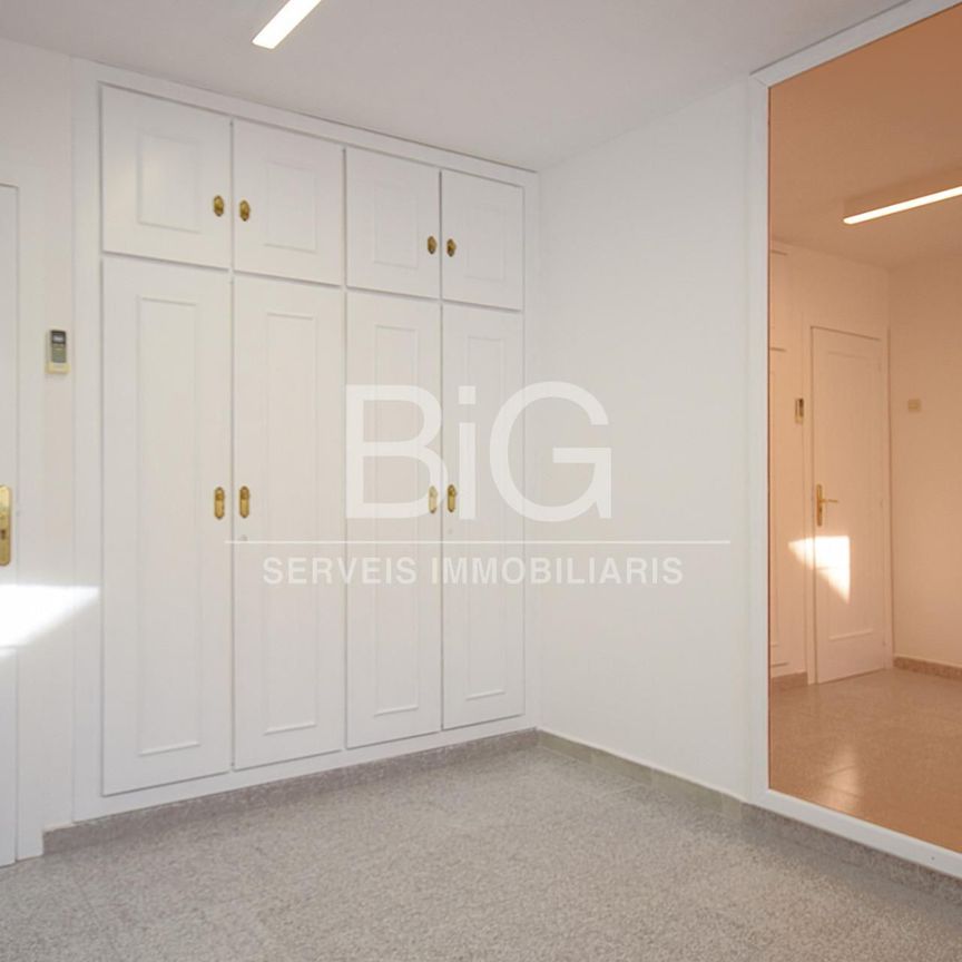 Piso de alquiler en Via Europa - Parc Central - Photo 1