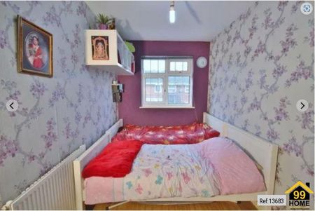 4 bedroom terraced house to rent - Photo 2