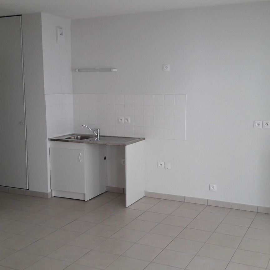 location Appartement T3 DE 59.49m² À BORDEAUX - Photo 1
